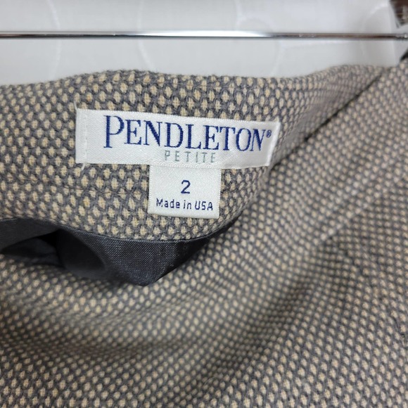 Pendleton Womens‎ Skirt Suits Size 4P/2P Gray Business Round Collar A-Line - Picture 9 of 9